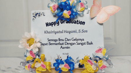 Ucapan Papan Bunga Wisuda Lucu