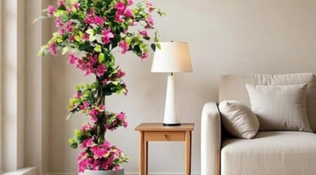 Bunga Plastik Hiasan Sudut Ruang Tamu